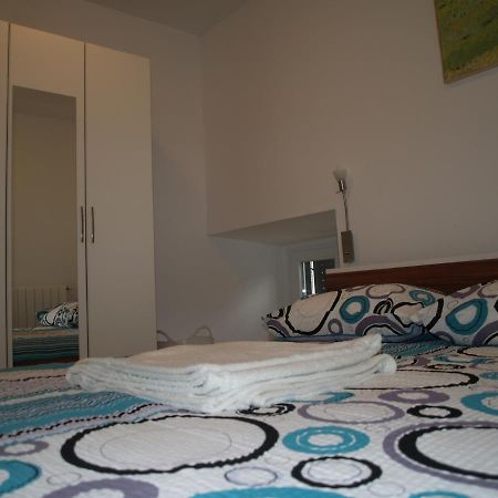 Apartment Pud Oreh Roč Стая снимка