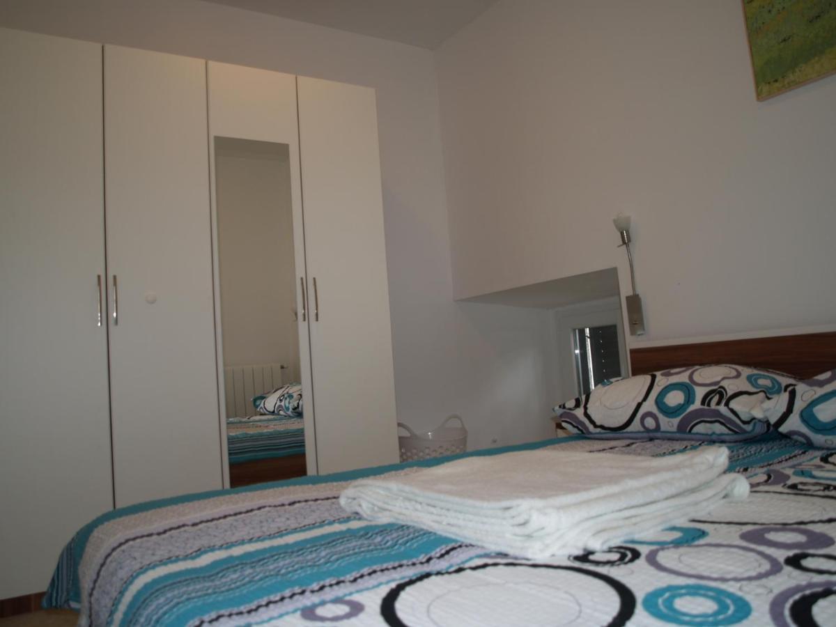 Apartment Pud Oreh Roč Стая снимка