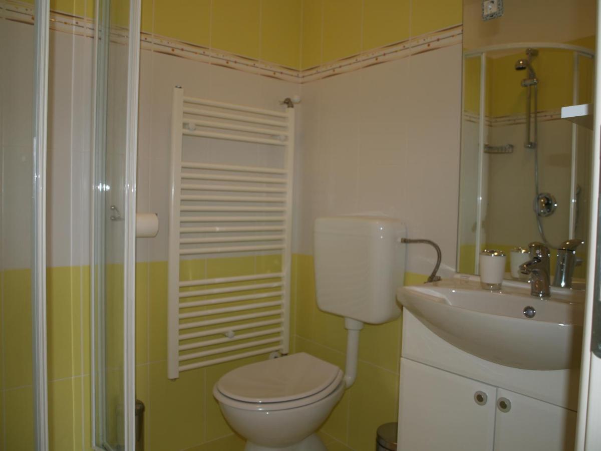 Apartment Pud Oreh Roč Стая снимка